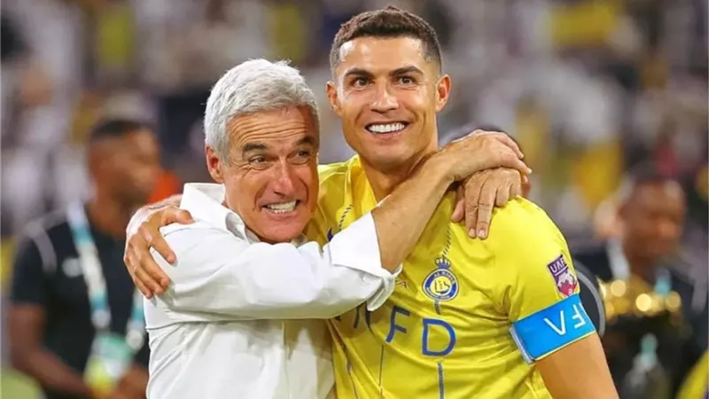 الأهلى يفاوض المدرب السابق لرونالدو