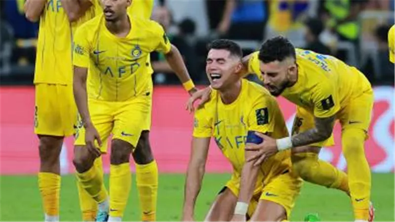شاهد..فرحة يابانية وصدمة نصراوية بعد تأهل كاواساكى لنهائى دورى الابطال