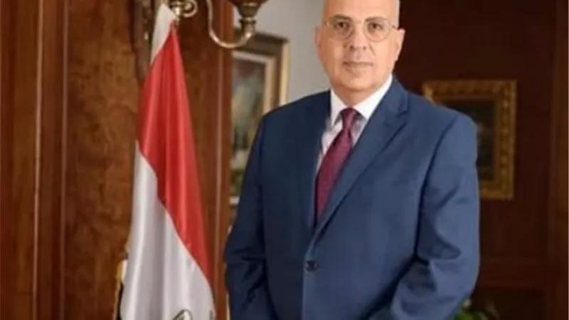 وزير الري يتوجه بالتحية لكافة العاملين بالوزارة في كافة المواقع