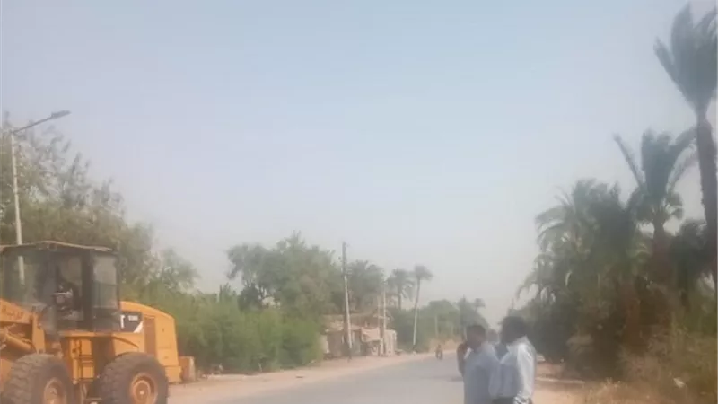 محافظ أسيوط يوجه برفع نواتج تطهير الترع والمصارف بشكل فوري