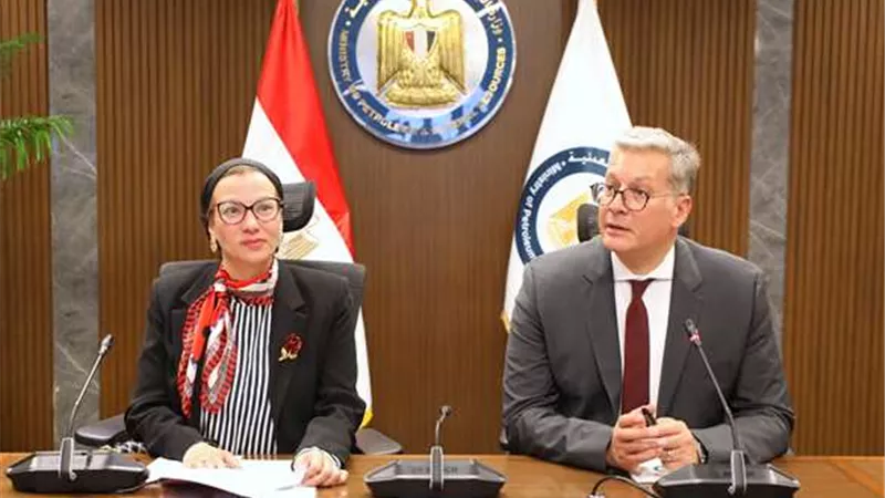 وزير البترول: خفض الانبعاثات أصبح ضرورة لدعم تنافسية المنتجات الصناعية