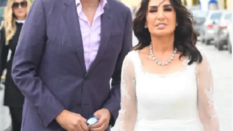 أمل رزق تحتفل بعقد قران ابنتها بحضور هانى رمزى وإيناس عز الدين
