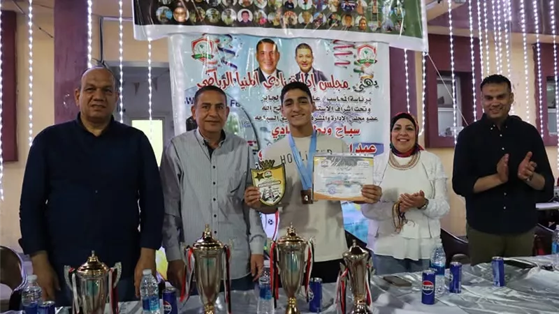 نادي المنيا يكرم أبطال فريق السباحة بعد تألقهم في كأس مصر