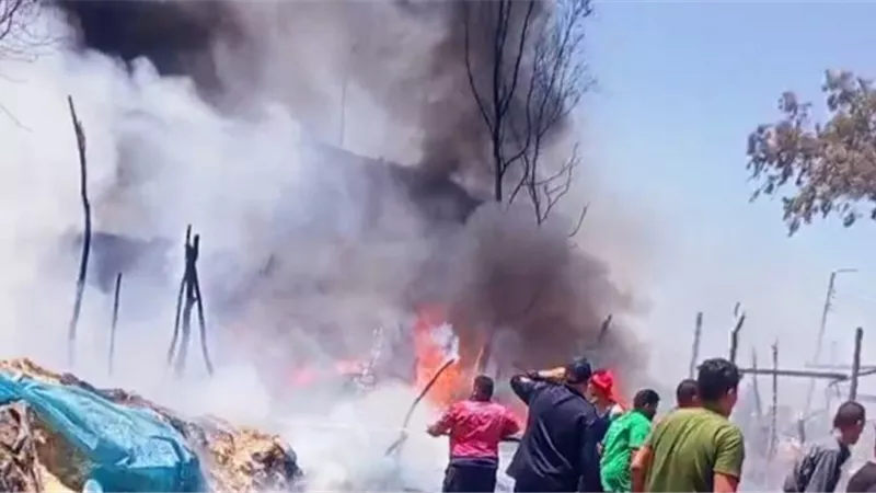 حريق هائل يلتهم شونة خردة فى الشرقية