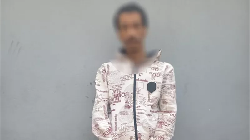 ضبط عاطل سرق هاتف محمول من داخل مسجد بسوهاج