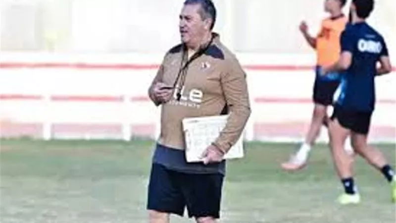 كواليس اجتماع بيسيرو مع لاعبي الزمالك قبل مواجهة البنك الأهلي
