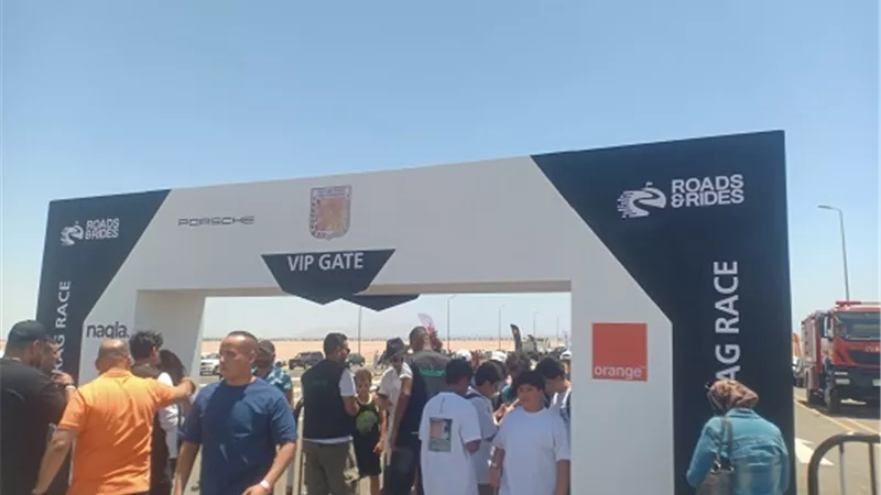 انطلاق فعاليات سباق السيارات الرياضية فائقة السرعة بشرم الشيخ