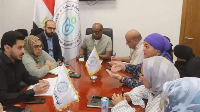 عقدالاجتماع التوجيهي لمديري الإدارات بفرع السويس