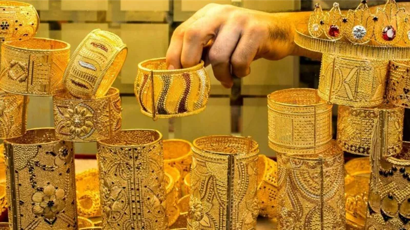أسعار الذهب اليوم الأحد 4-5-2025.. تراجع عيار 21 و24