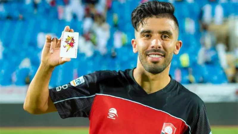 الزمالك يحصل على توقيع مهاجم الرائد السعودي