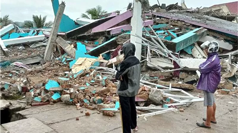 ارتفاع عدد قتلى زلزال بانكوك إلى 86 شخصا بعد انهيار ناطحة سحاب