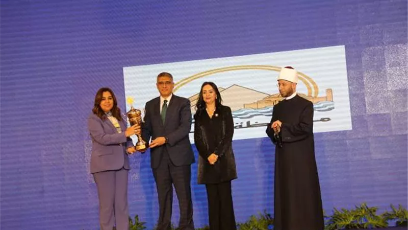 محافظ الجيزة يكرم المؤسسات الأهلية الفائزة في مسابقة 