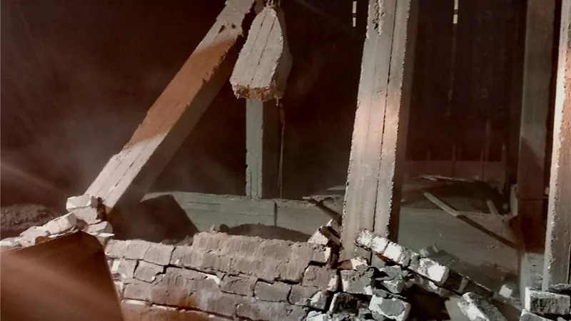 إزالة أعمال بناء مخالف في المهد بمنقطة نجع الحصابل شمال الأقصر