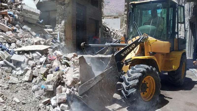 رفع 125 طن مخلفات وأتربة بنطاق حى غرب الاسكندرية