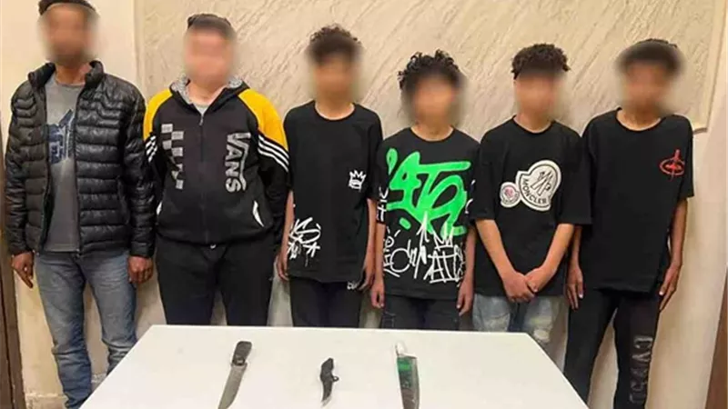 رقص على الطريق وأسلحة بيضاء .. تفاصيل فيديو اثار الجدل بالقليوبية