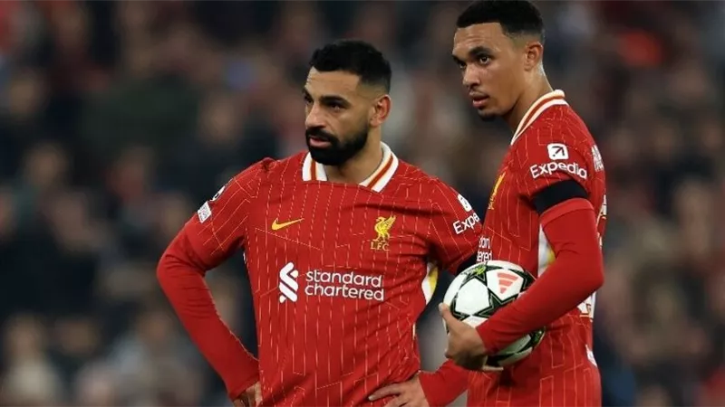 محمد صلاح يُودع أرنولد برسالة مؤثرة بعد رحيله لـ ريال مدريد