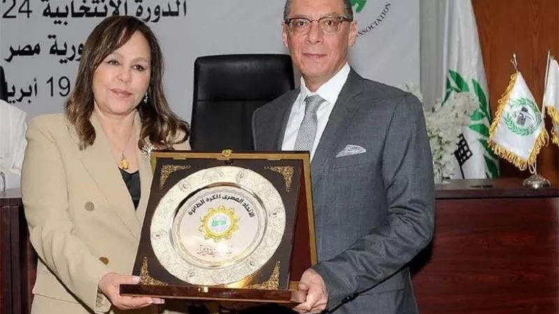 الاتحاد الإفريقي للكرة الطائرة يختار ياسر قمر مستشارًا لمجلس الادارة
