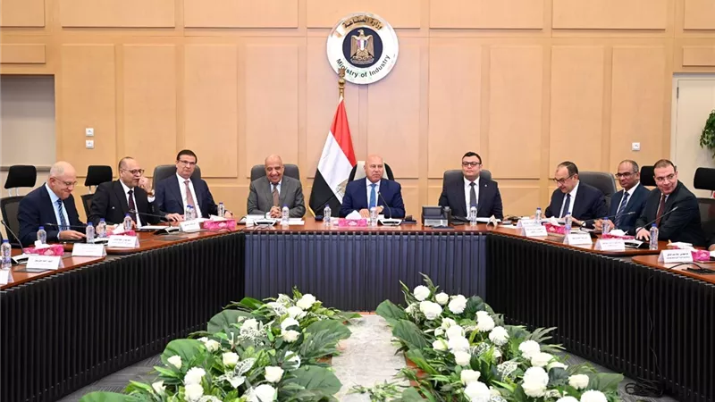 الوزير: توافق المجموعة الوزارية على معايير حوافز تصنيع السيارات