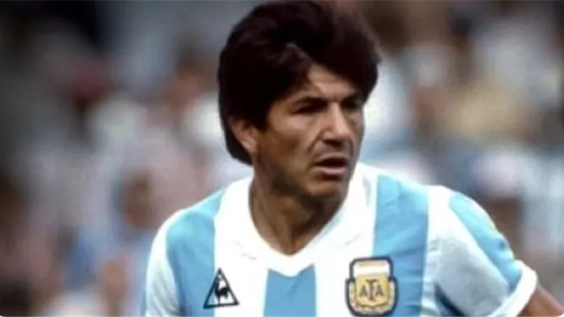 الاتحاد الأرجنتيني يعلن وفاة نجم بطل مونديال 1978