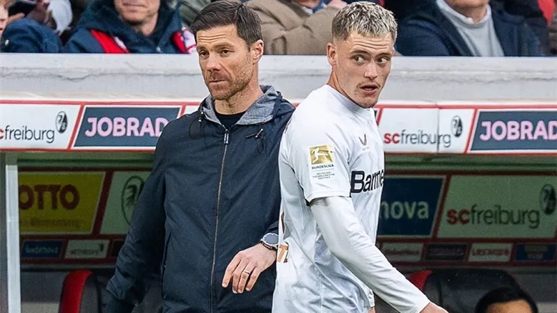 نجم باير ليفركوزن فيرتز يصدم مدربه وريال مدريد