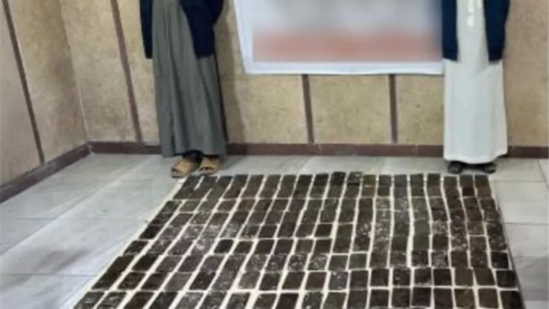 25 كيلو حشيش بحوزة عنصرين اجراميين بمطروح