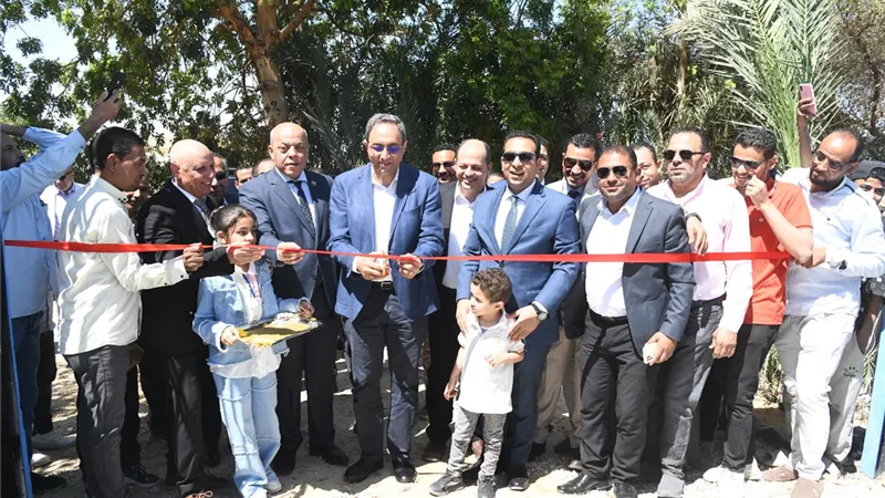 محافظ قنا يفتتح محطة مياه شرب الجبيل المدمجة