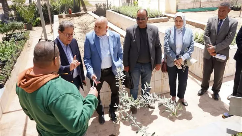 وفد منظمة ايكاردا يزور مركز التنمية المستدامة بمطروح