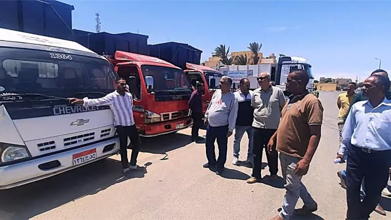 اصطفاف معدات شركة النظافة الجديدة