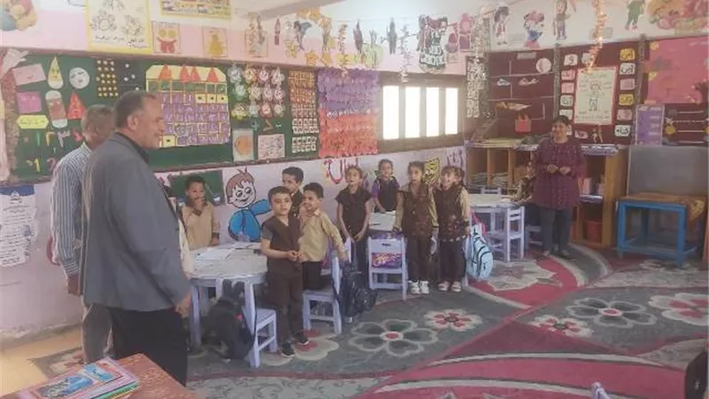 ووكيل وزارة التربية والتعليم يتفقد مدارس إدارة البداري التعليمية.