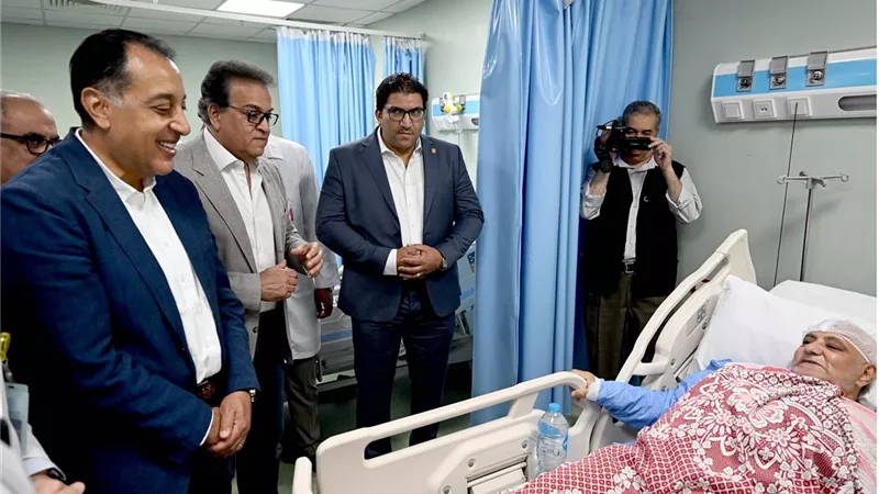 مدبولى يتفقد مشروع تطوير المجمع الطبي النموذجي بطنطا