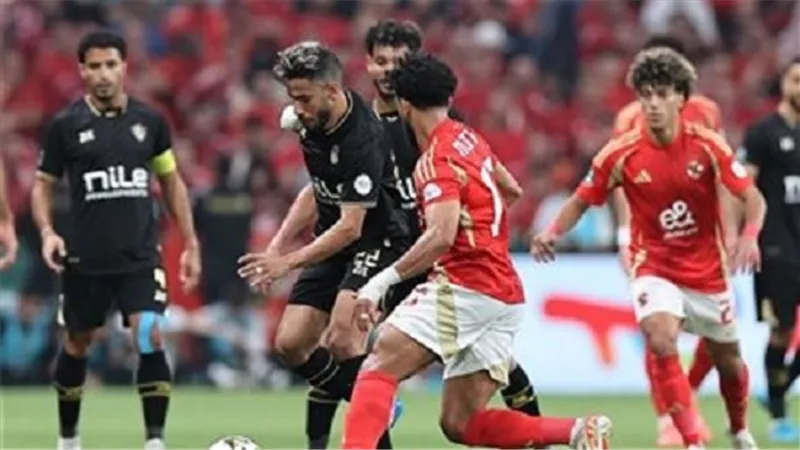اسوة بالزمالك..حسن مصطفى يطالب بخصم 3 نقاط من الأهلي
