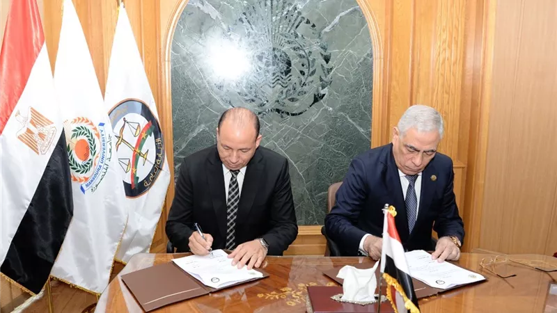 النائب العام ورئيس جامعة المنصورةيوقعان بروتوكول تعاون في التعليم