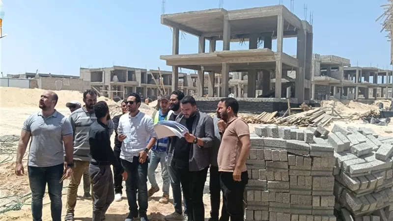 الإسكان: 48% نسبة إنجاز فيلات وشاليهات مارينا 8