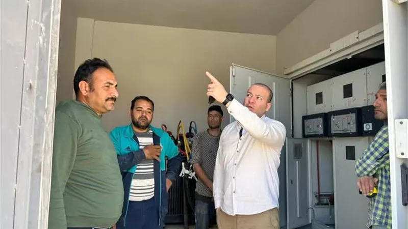 مدير صحة مطروح يتابع توصيل الكهرباء لمستشفيات الحميات و الصدر