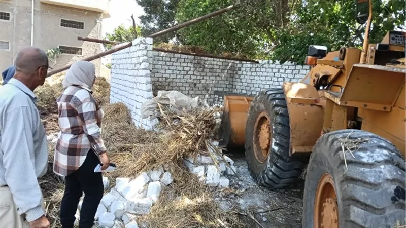 محافظ الدقهلية يتابع التصدي لمخالفات البناء وإزالة التعديات