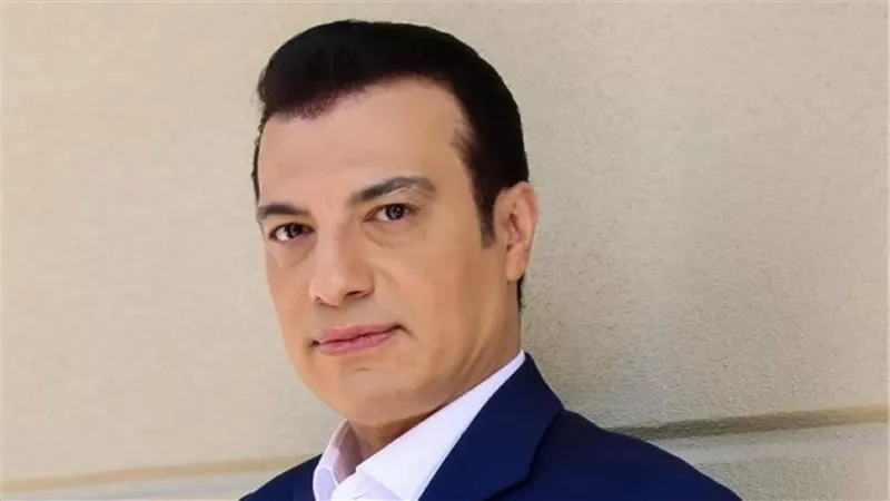 موعد حفل إيهاب توفيق فى الشيخ زايد