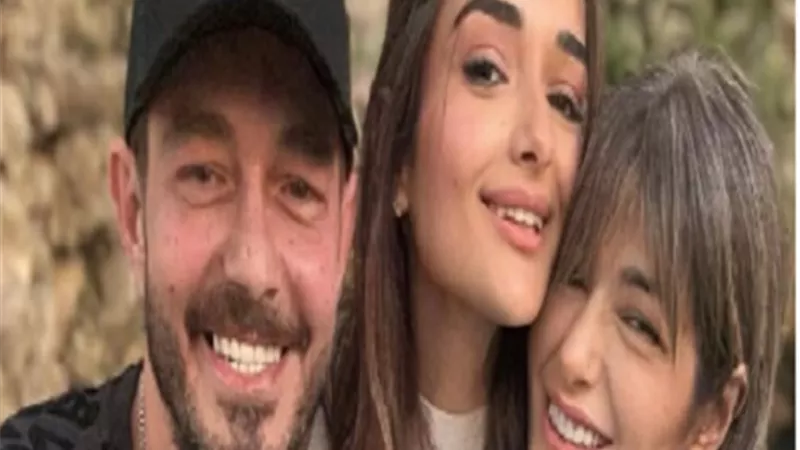 ملك أحمد زاهر برفقة عائلتها فى أحدث ظهور