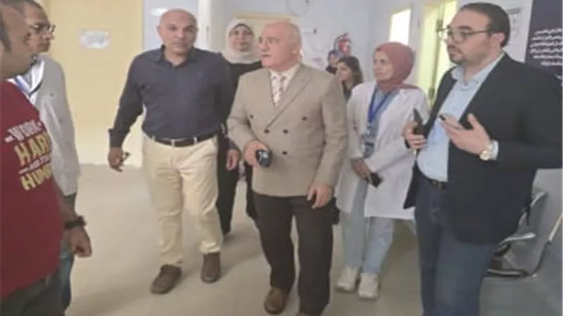 وكيل الصحة بالقليوبية يتفقد المركز الطبي بالحي الثامن بالعبور