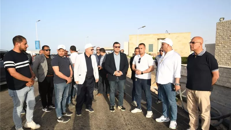 وزير الإسكان يتابع تطوير مارينا والعلمين الجديدة .. صور