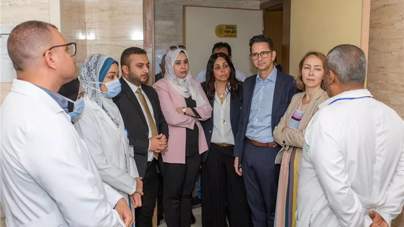 وفد من جامعةألمانية يزور مستشفيات هيئةالرعايةالصحيةبالأقصر