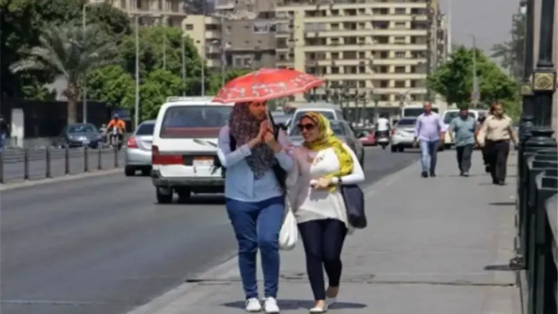 ذروة الموجة.. الأرصاد تكشف تفاصيل طقس اليوم وتحذر المواطنين