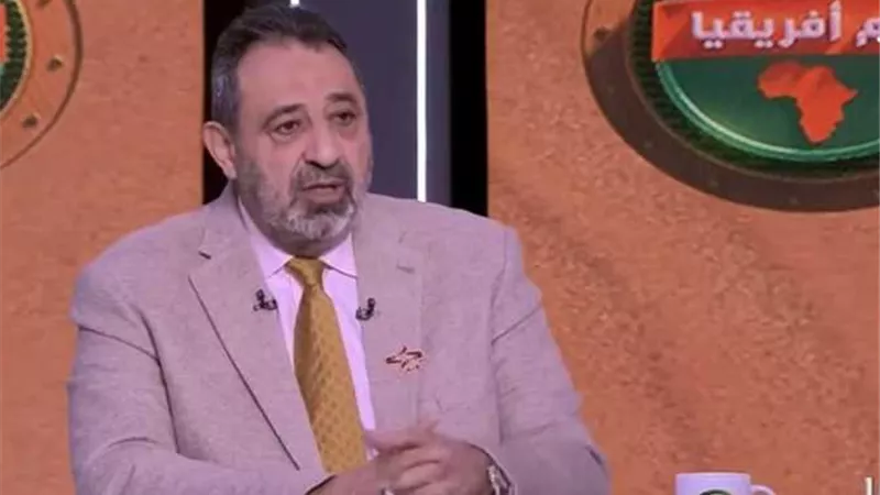 بعد زيزو .. شاهد مجدي عبد الغني يطالب الأهلي بضم لاعب الزمالك