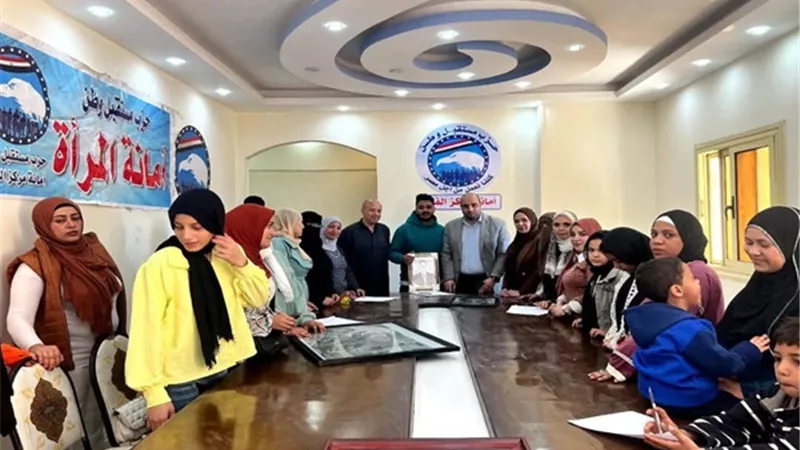 « البورتريه والرسم»ورشة عمل لأمانة المرأة مستقبل وطن بمركز الفشن