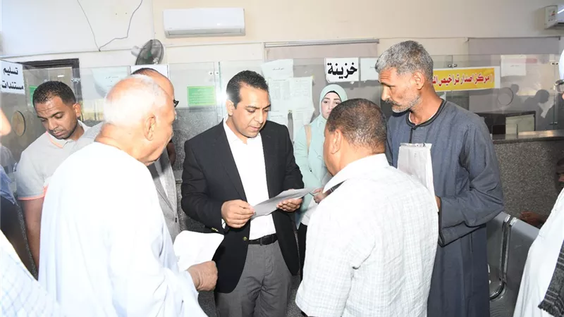 نائب المحافظ يتفقد المركز التكنولوجي بقنا