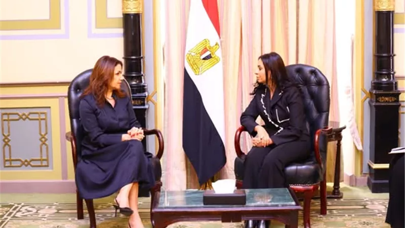 وزيرة التضامن تلتقي نظيرتها اللبنانية وتبحثان الاستفادة من التجربة المصرية في الحماية الاجتماعية