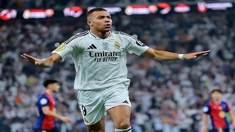 مبابي يسجل الثاني لريال مدريد ضد برشلونة