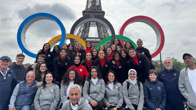 منتخب مصر للكرة النسائية يعود للقاهرة بعد ختام معسكره بباريس