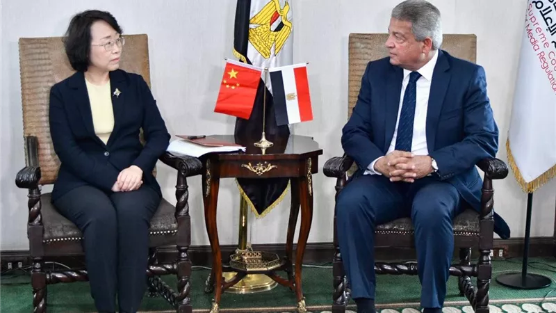 رئيس الأعلى للإعلام يستقبل رئيسة الهيئة الوطنية للإذاعة والتلفزيون الصينية