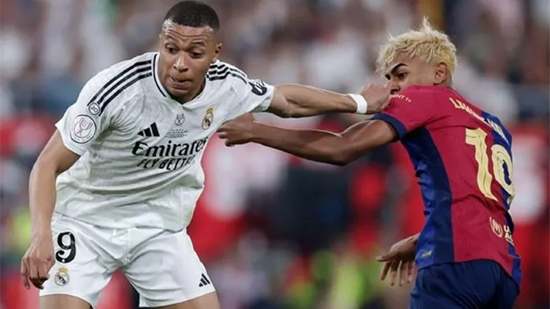 هاتريك مبابي لا يكفي.. سقوط مثير لريال مدريد أمام برشلونة برباعية
