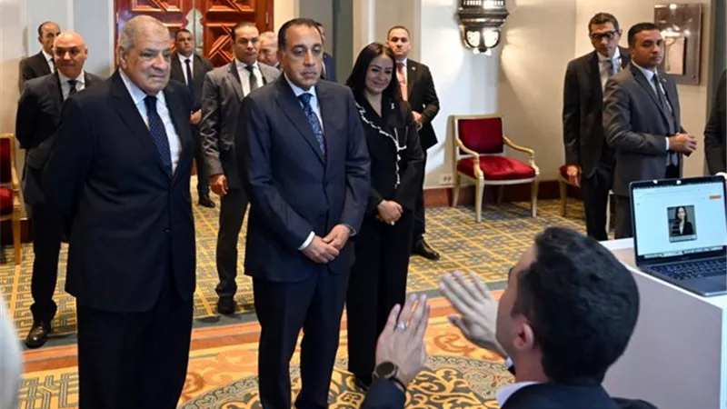 رئيس الوزراء يتابع الموقف التنفيذي للمرحلة الأولى من المبادرة الرئاسية 